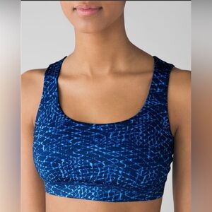 Lululemon Energy Bra (Exhale) Samba Snake Kayak Blue/Hero Blue Women’s Size 10
